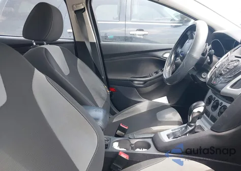 2013 Ford Focus Se z USA, uszkodzony, nr VIN 1FADP3F21DL265821